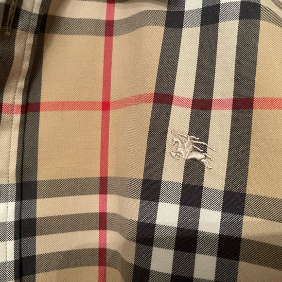 Classic 3/4 Sleeve Burberry Button Down - Picture 4 of 6
